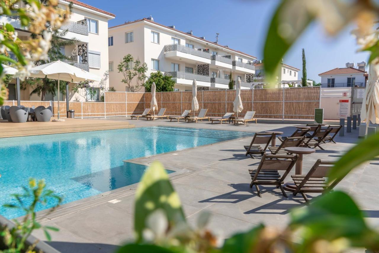 Mythical Sands Resort & Spa, Evilion Apartment พาราลิมนี ภายนอก รูปภาพ